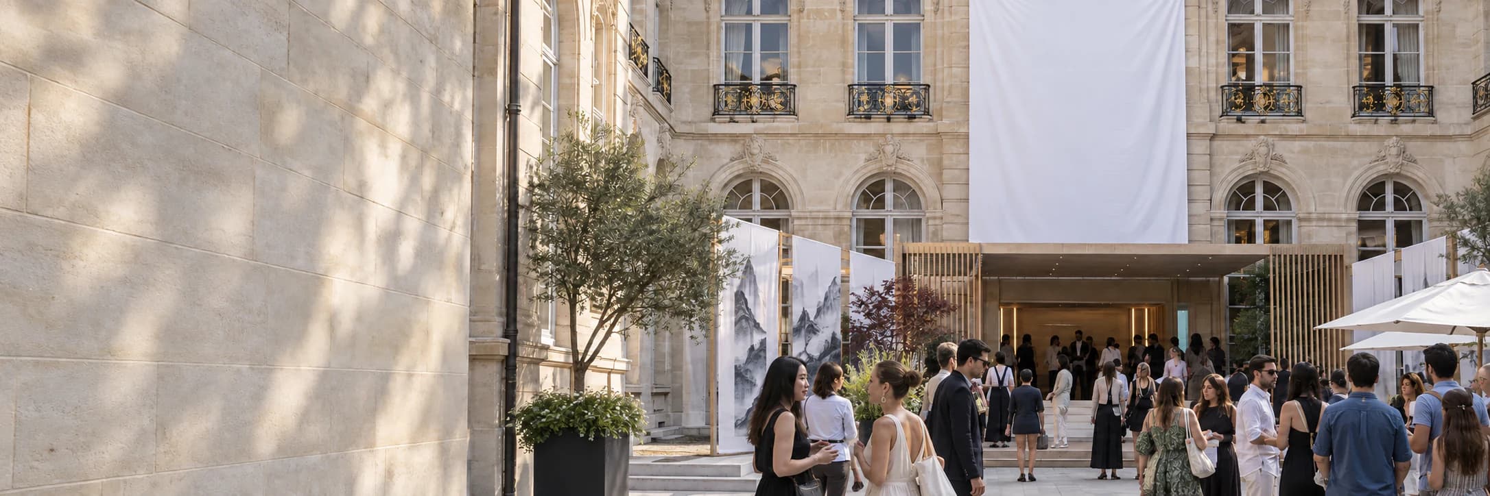 Accueil du public devant Korea House à Paris